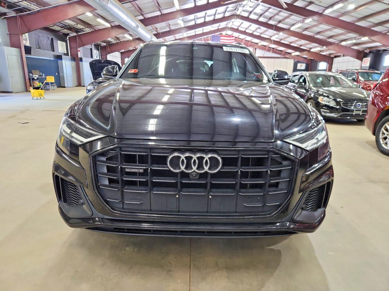 2019 AUDI Q8 — фото 5