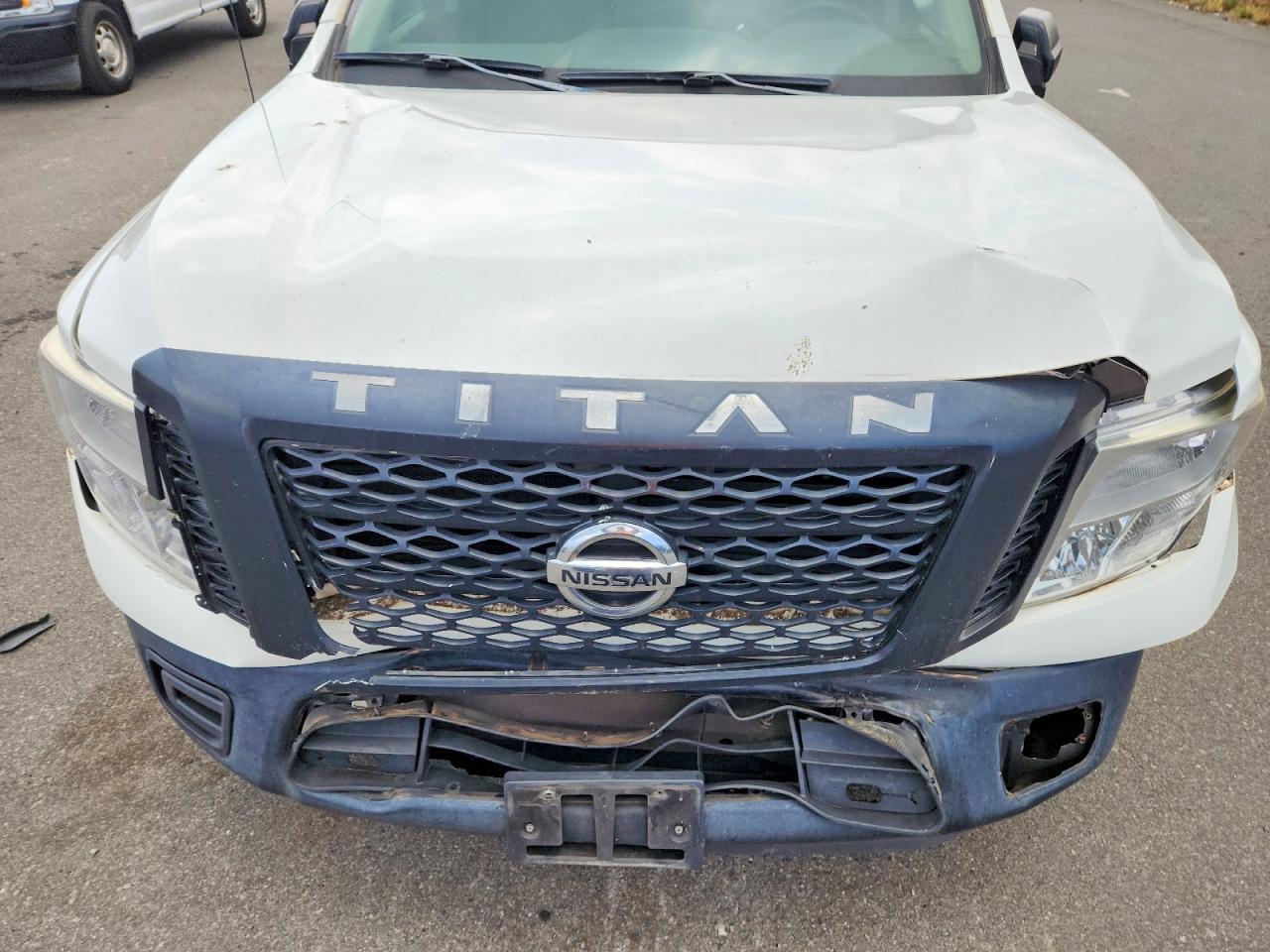 2018 NISSAN TITAN — фото 11