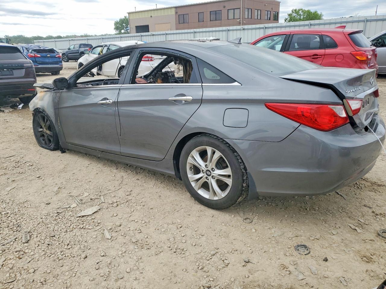2013 HYUNDAI SONATA — фото 2