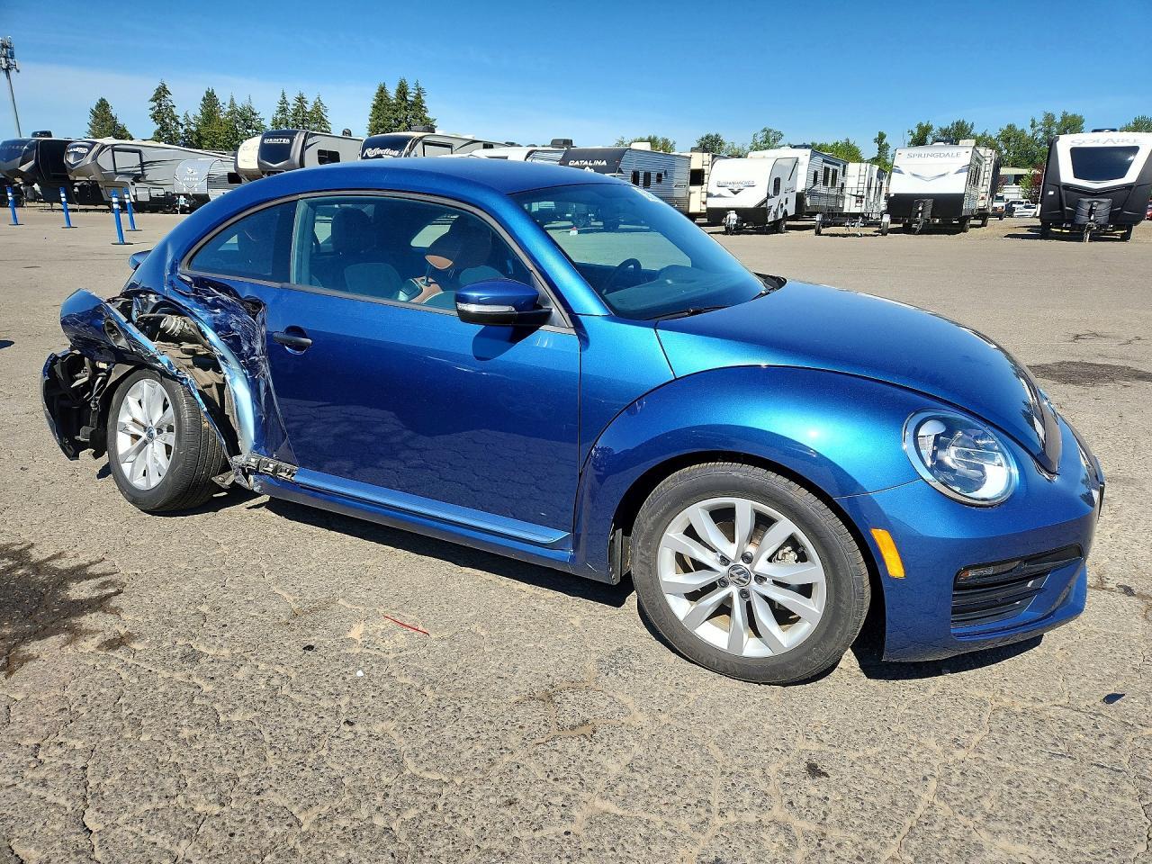 2017 VOLKSWAGEN BEETLE — фото 4