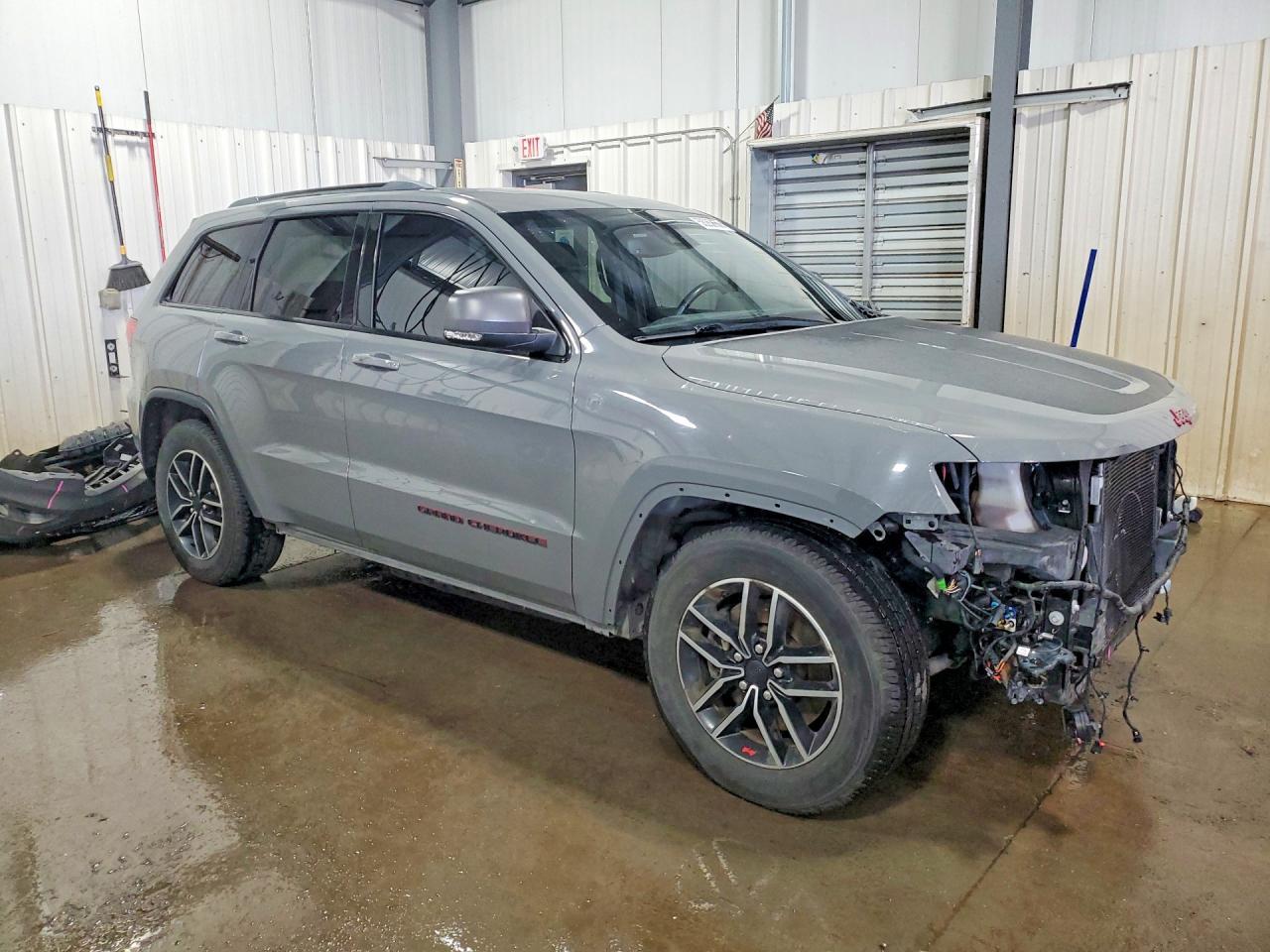 2019 JEEP GRAND CHEROKEE — фото 4