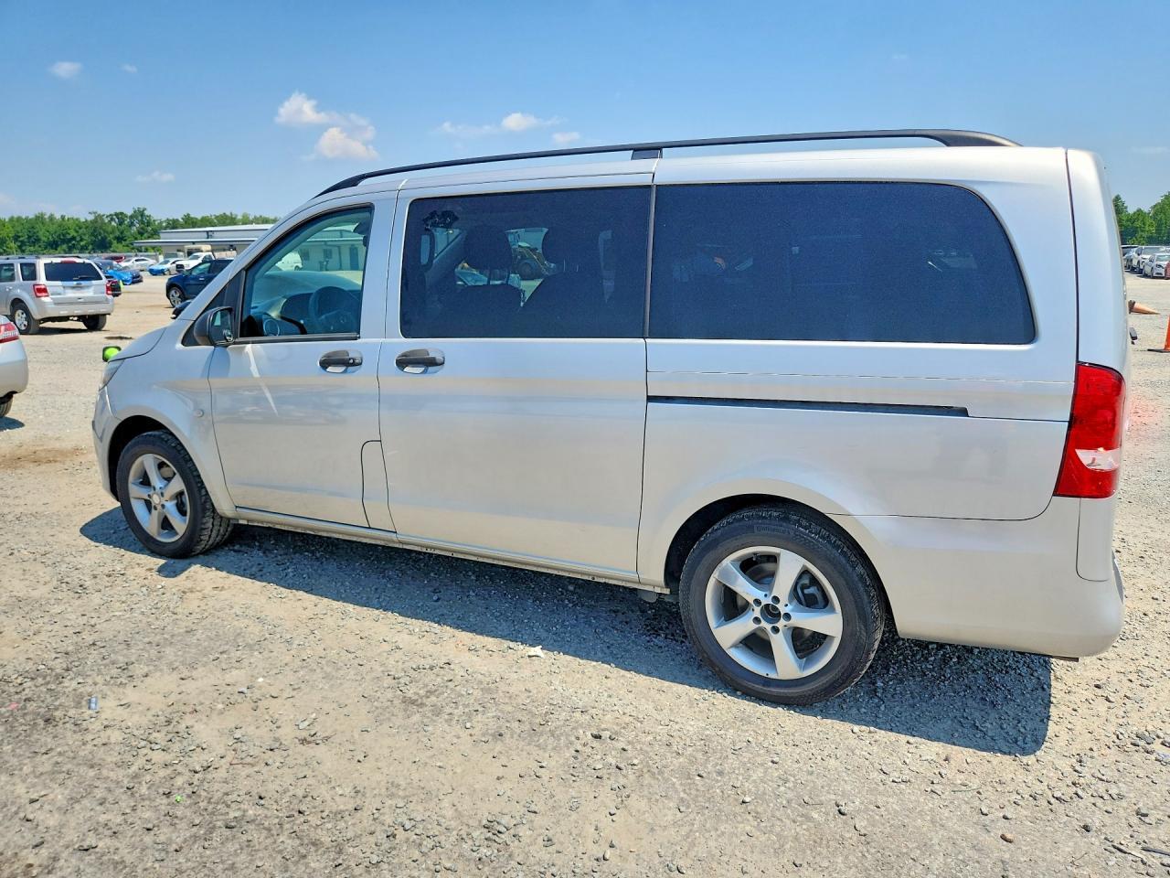 2016 MERCEDES-BENZ METRIS — фото 2