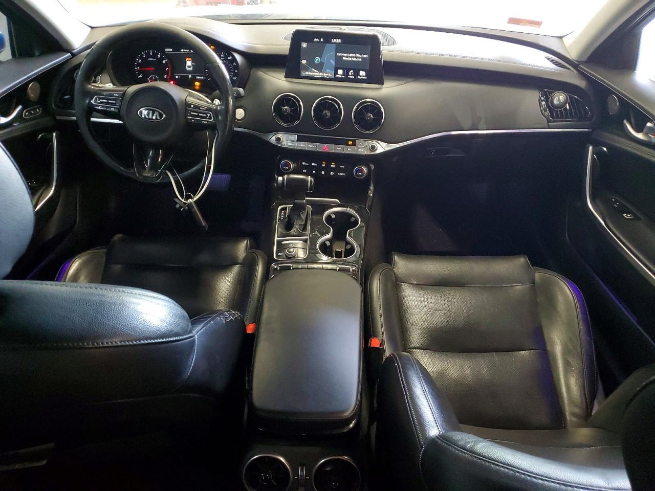 KIA STINGER