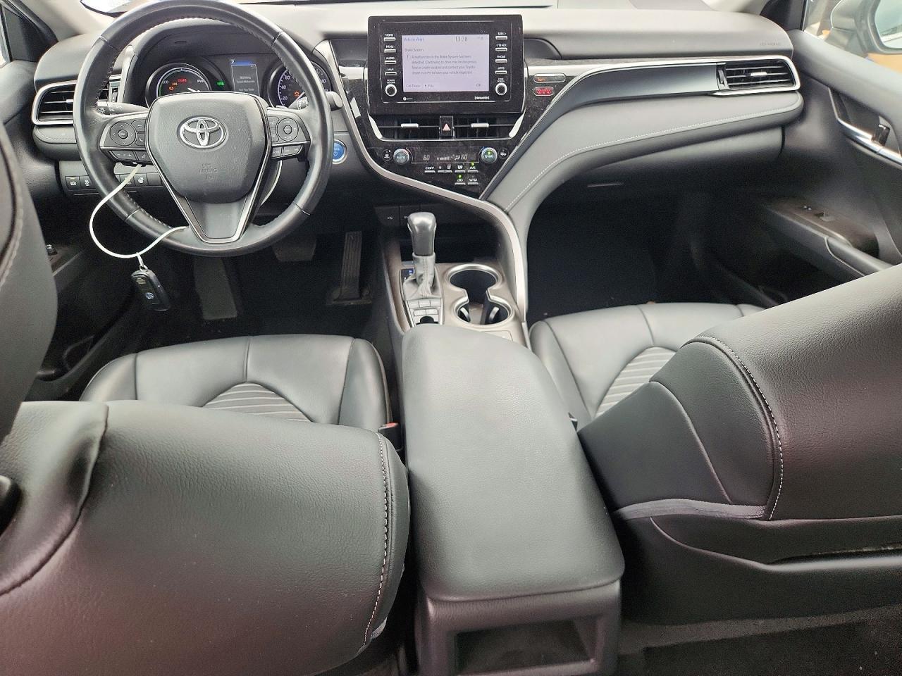 2022 TOYOTA CAMRY HYBRID — фото 8