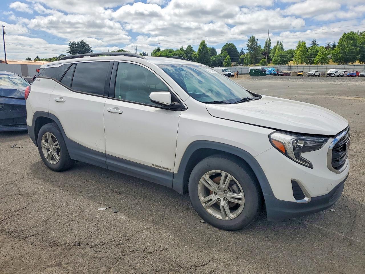 2018 GMC TERRAIN — фото 4