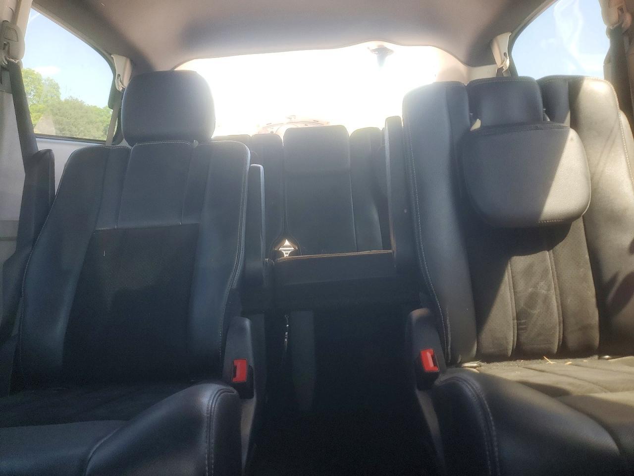 2017 DODGE GRAND CARAVAN — фото 10