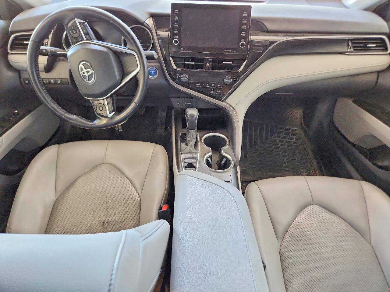 2022 TOYOTA CAMRY HYBRID — фото 8