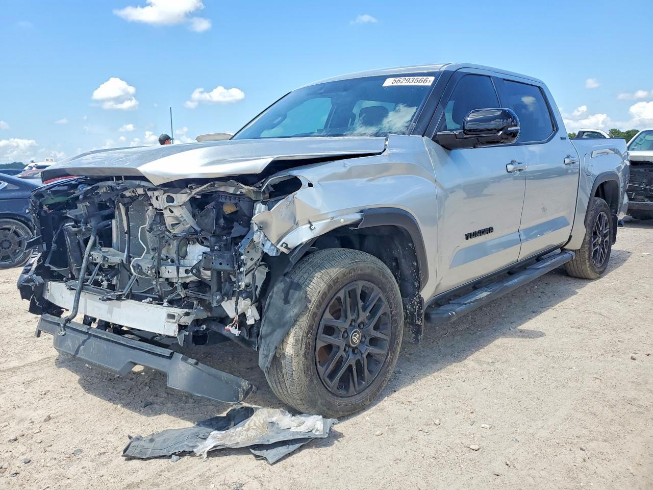 TOYOTA TUNDRA