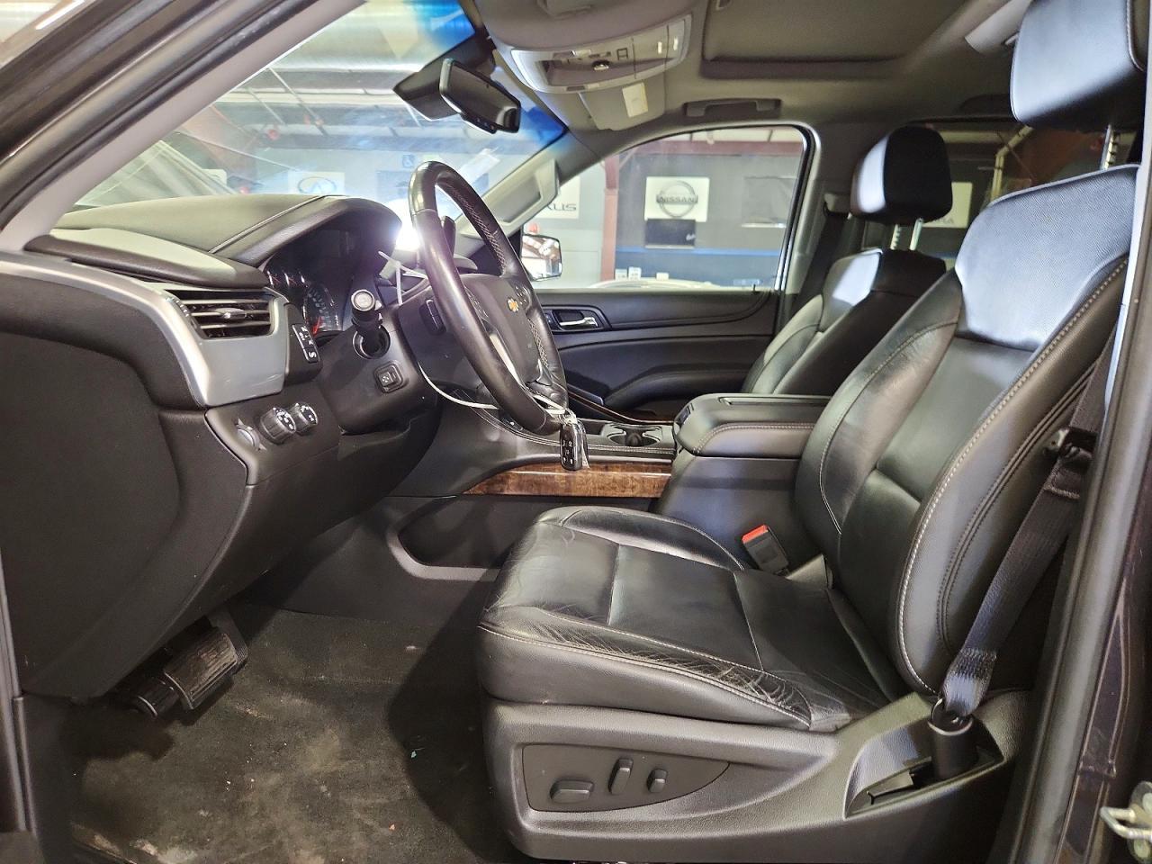 CHEVROLET SUBURBAN