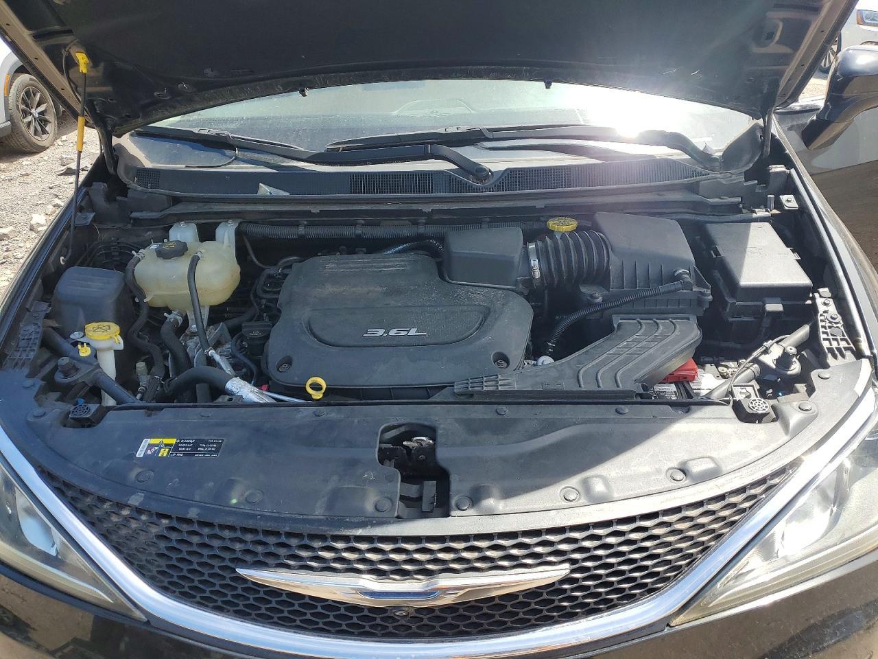 2017 CHRYSLER PACIFICA — фото 12