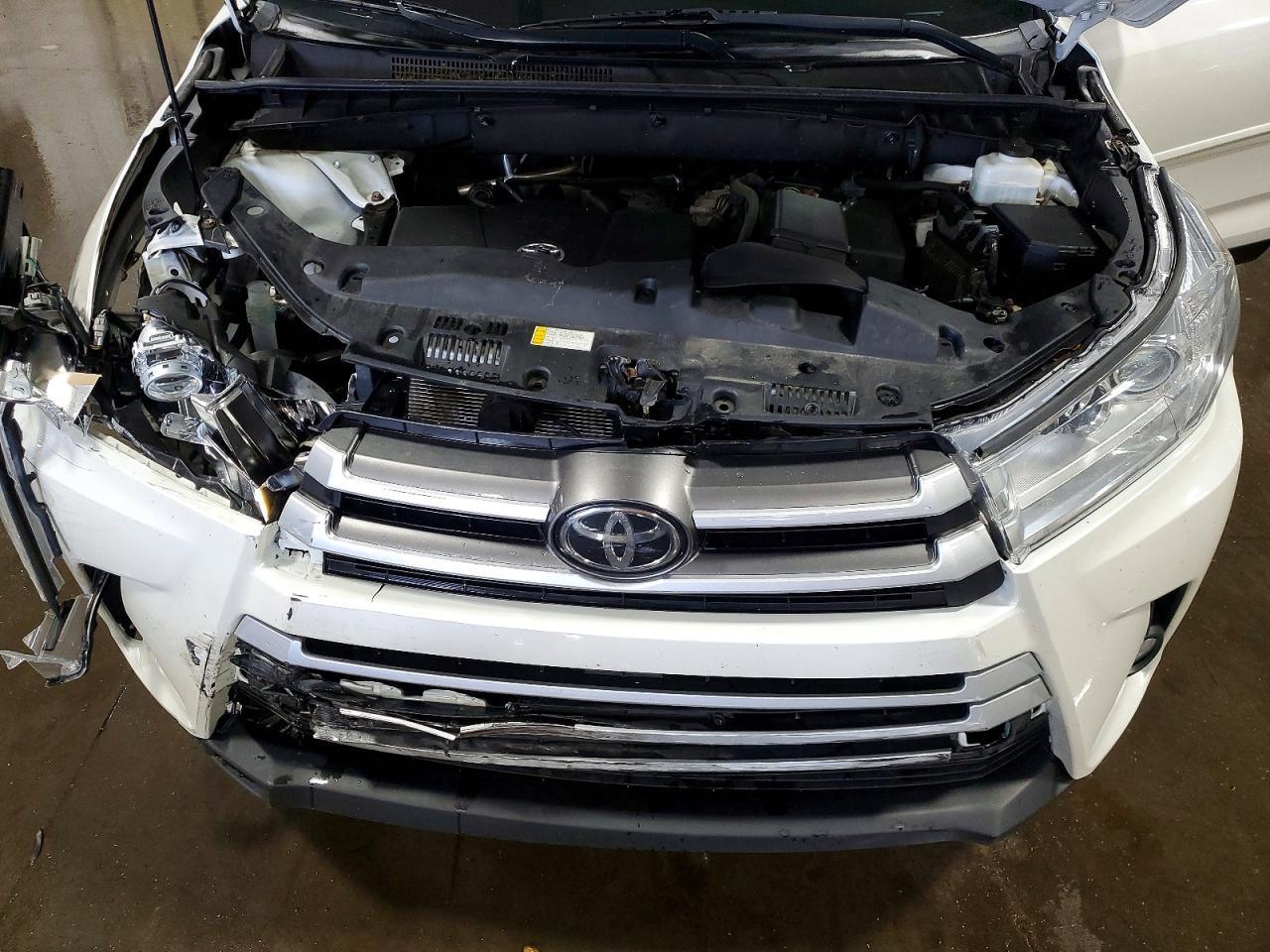 2019 TOYOTA HIGHLANDER — фото 12