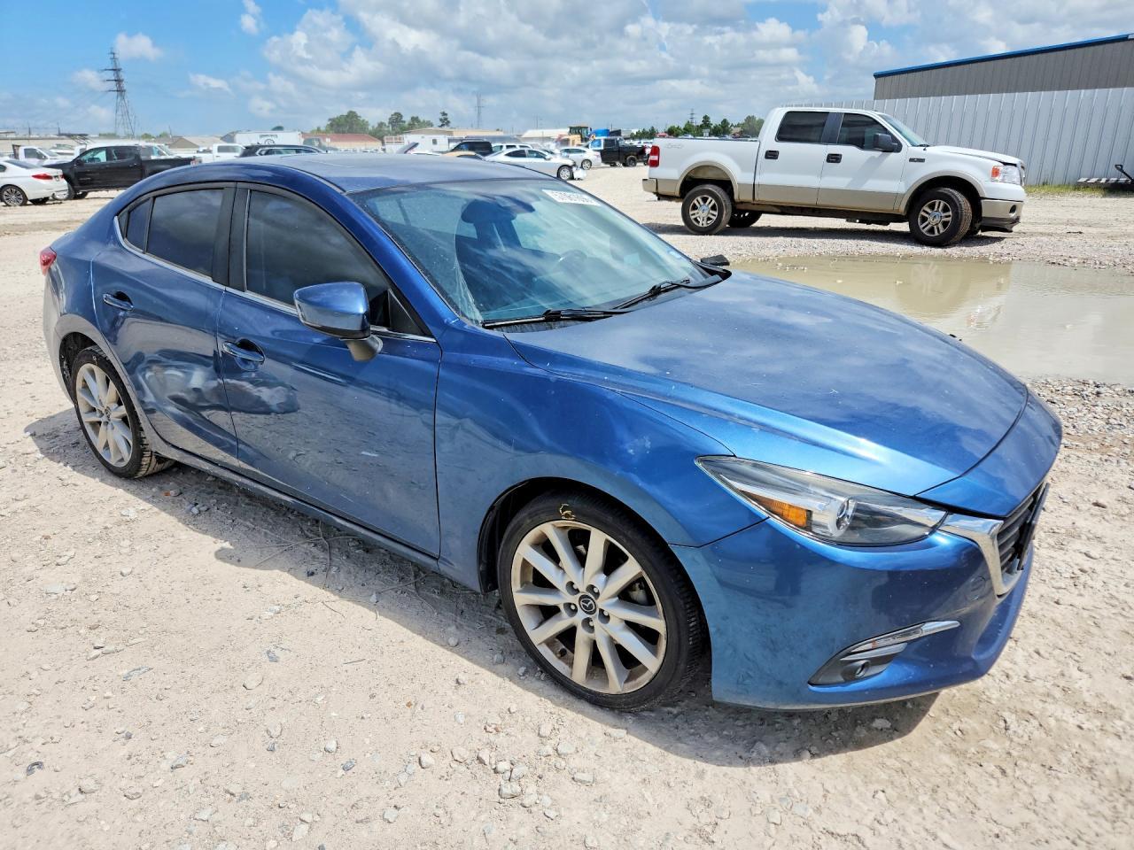 2017 MAZDA 3 — фото 4