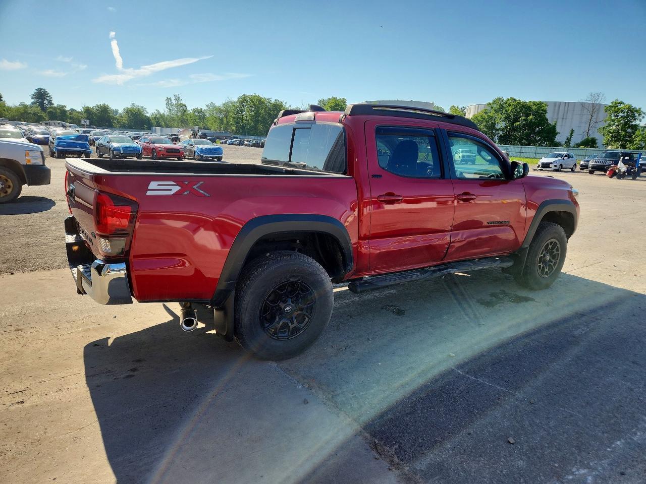 TOYOTA TACOMA