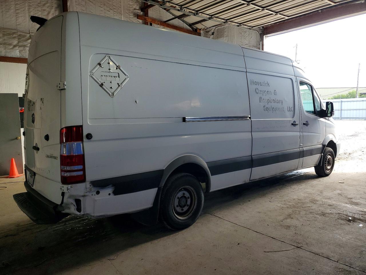 2015 MERCEDES-BENZ SPRINTER — фото 3