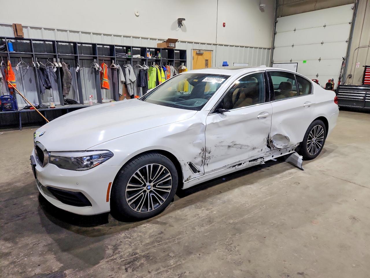 2020 BMW 5 SERIES — фото 1