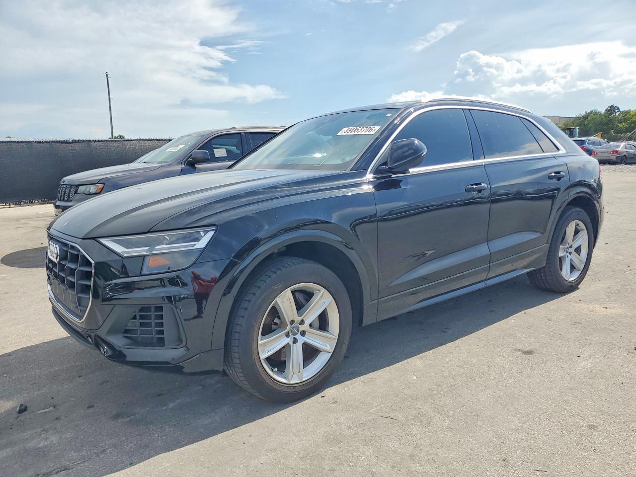 2019 AUDI Q8 — фото 1