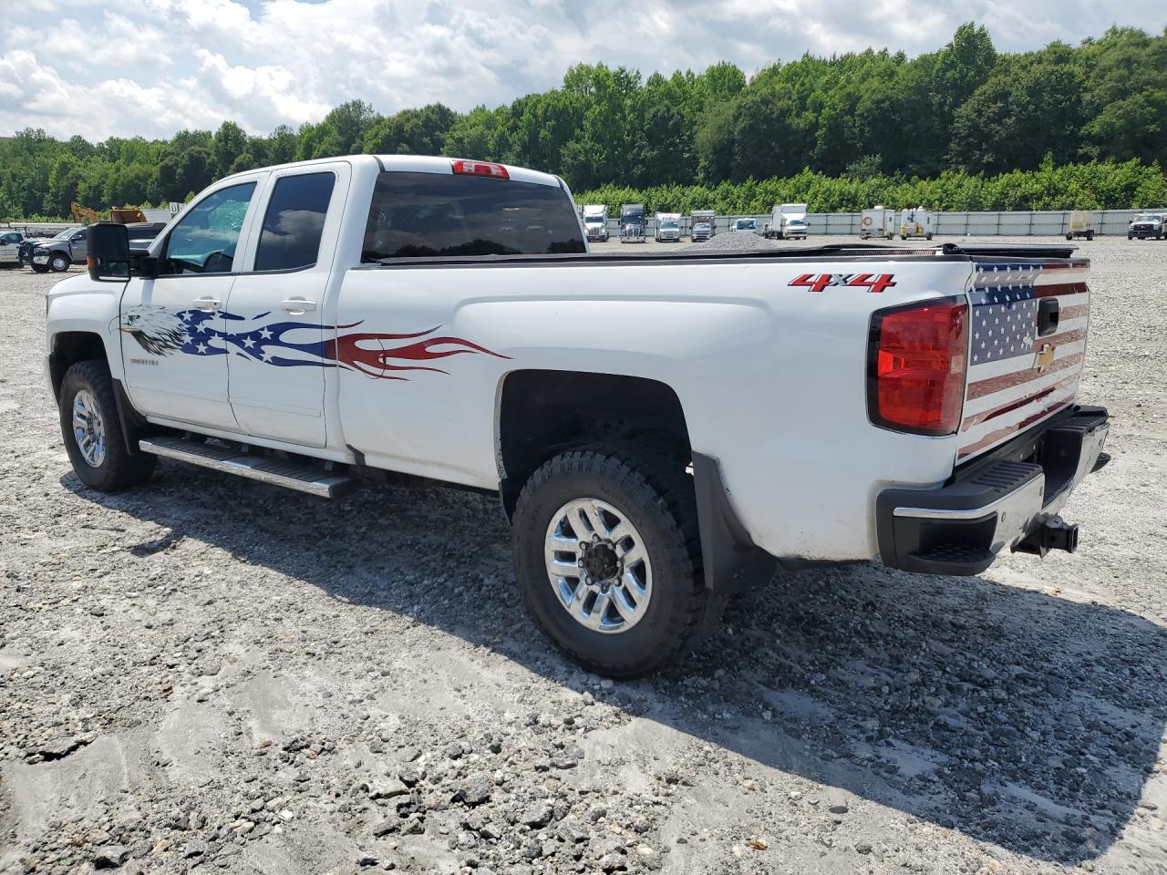 2018 CHEVROLET SILVERADO 2500 — фото 2