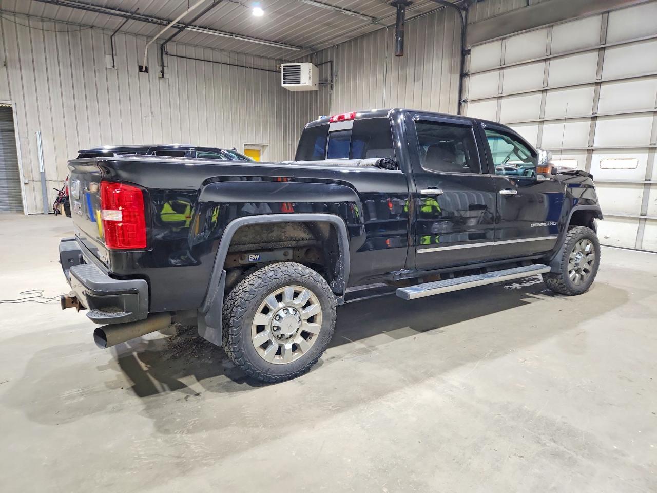 2019 GMC SIERRA 2500HD — фото 3