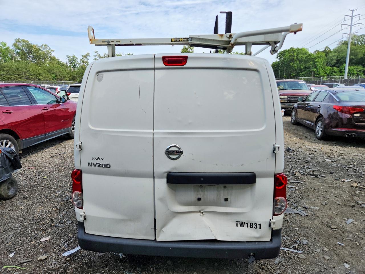 2019 NISSAN NV200 — фото 6