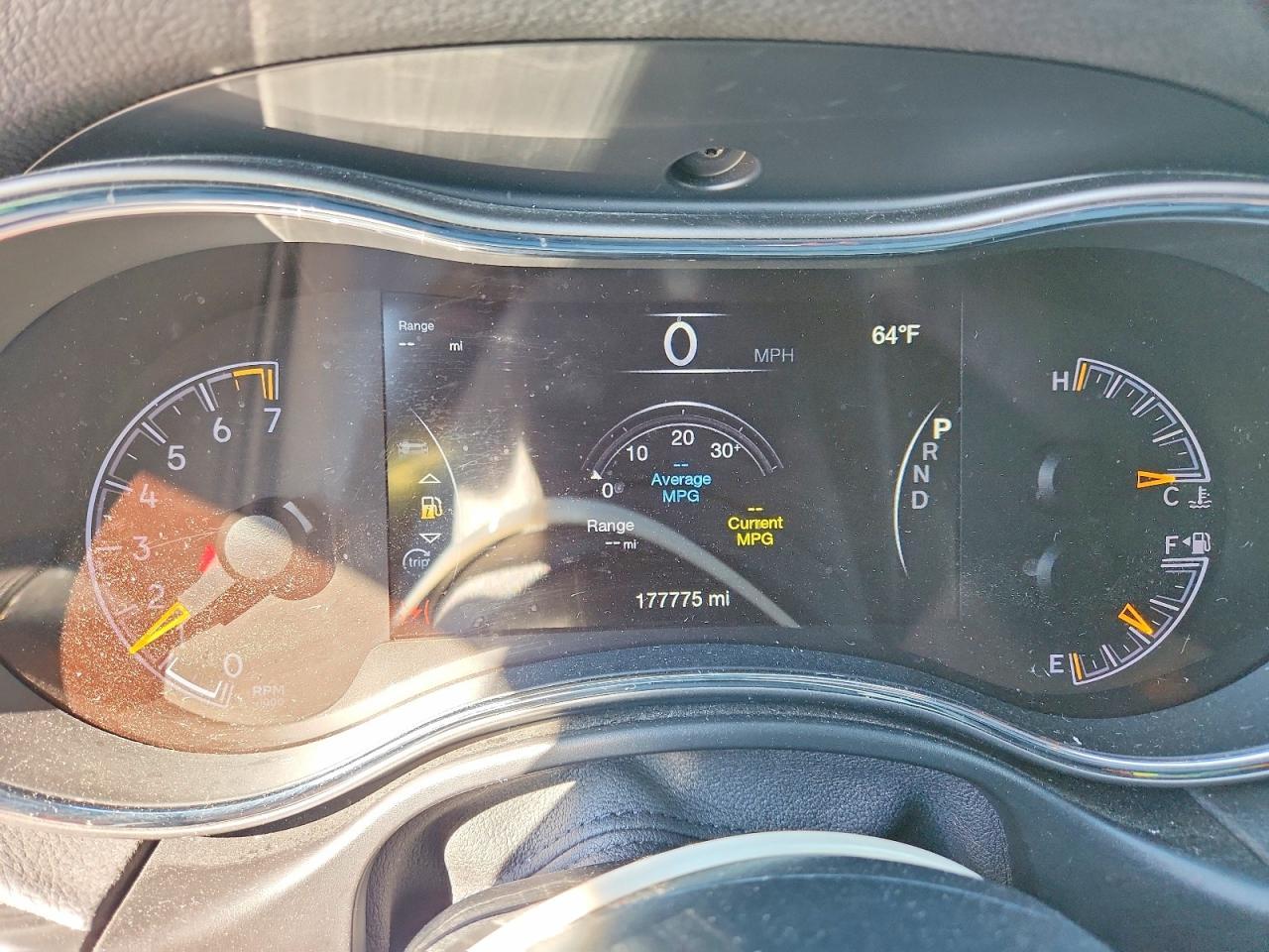 2019 JEEP GRAND CHEROKEE — фото 9