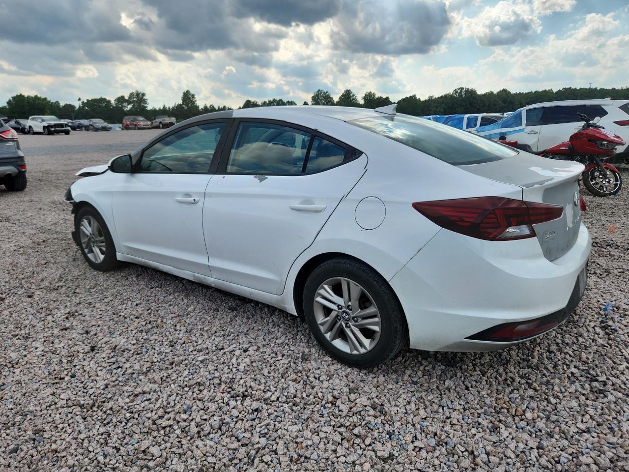 2019 HYUNDAI ELANTRA — фото 2