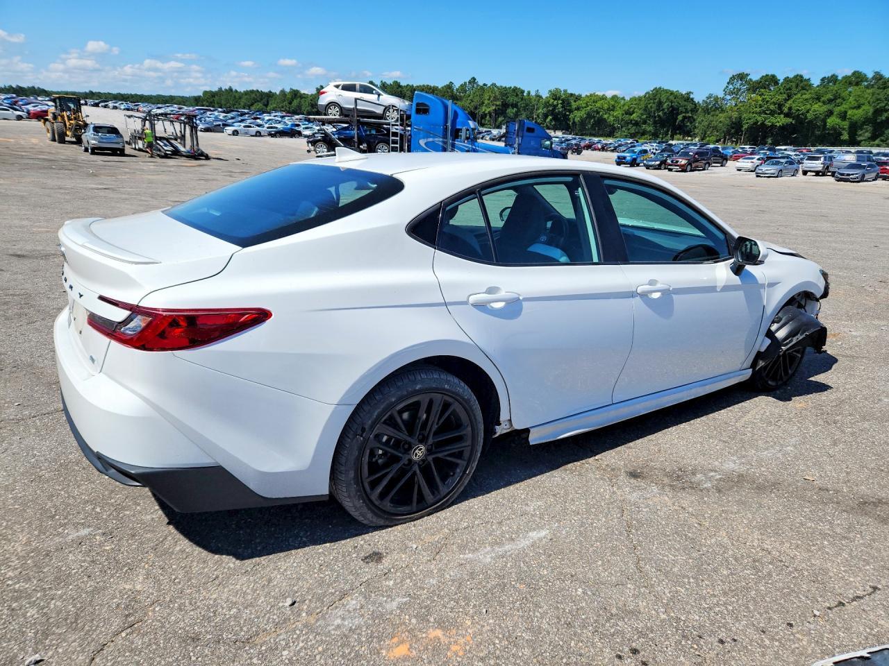 2025 TOYOTA CAMRY HYBRID — фото 3
