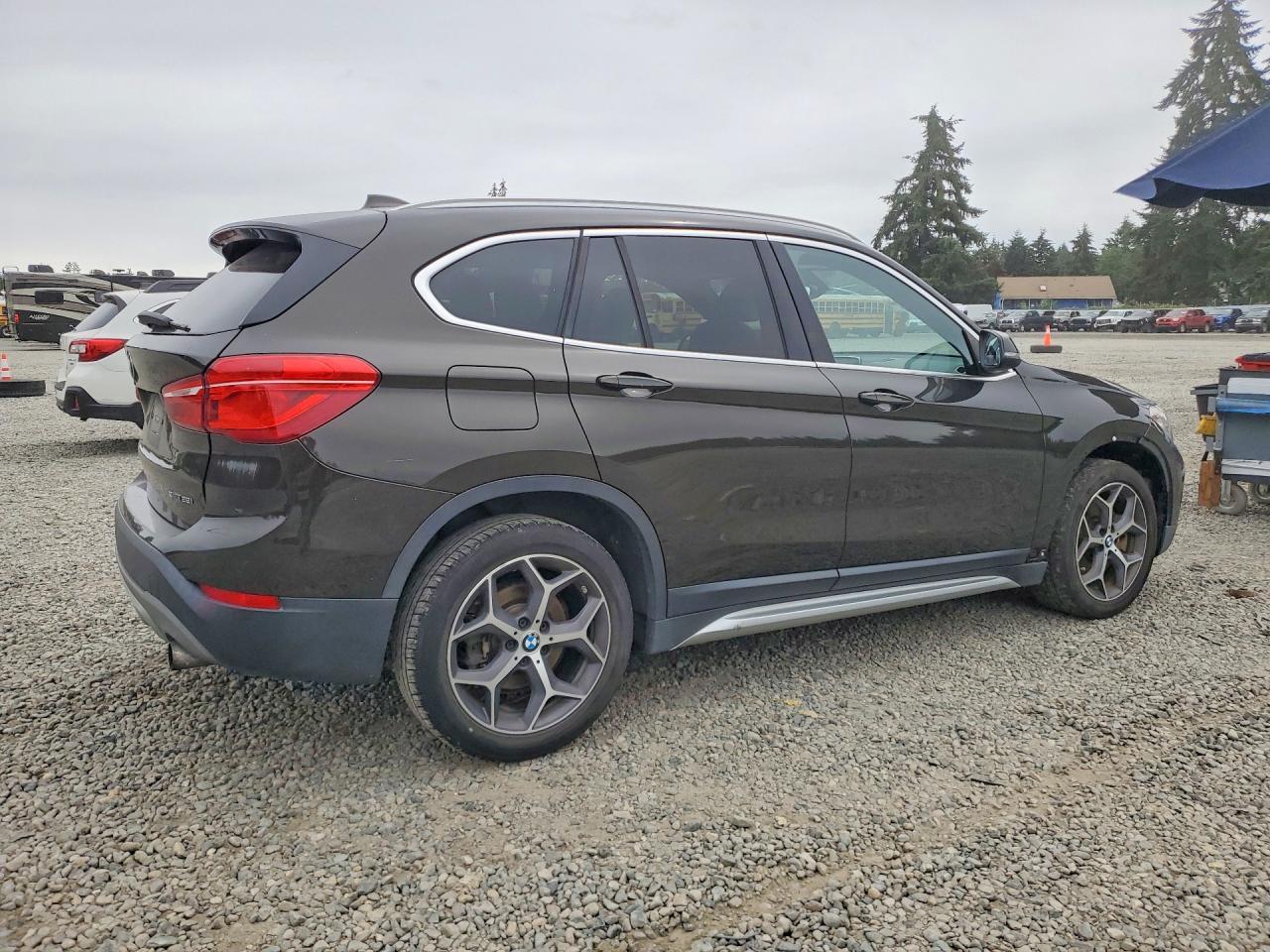 2018 BMW X1 — фото 3