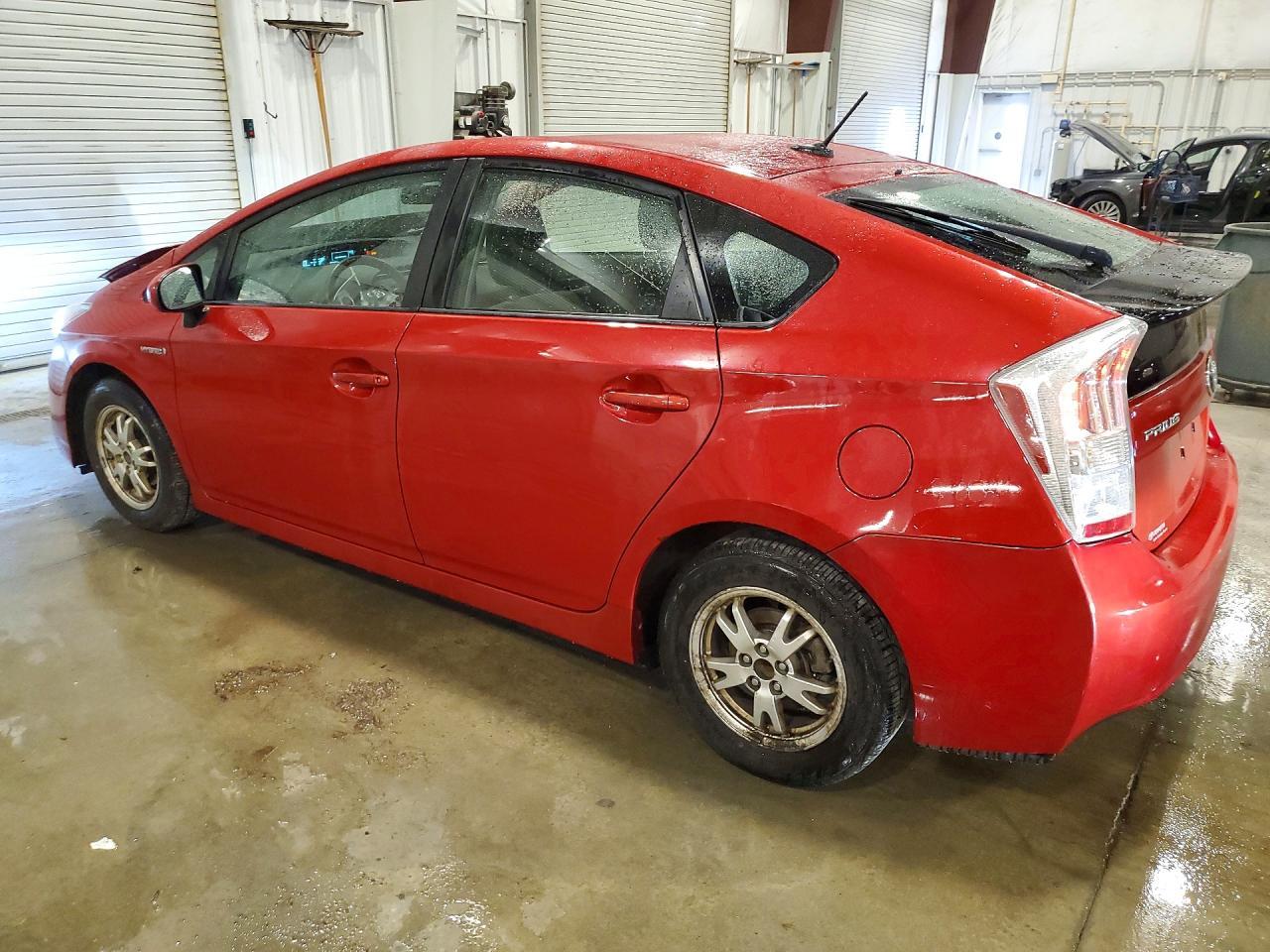 2011 TOYOTA PRIUS — фото 2