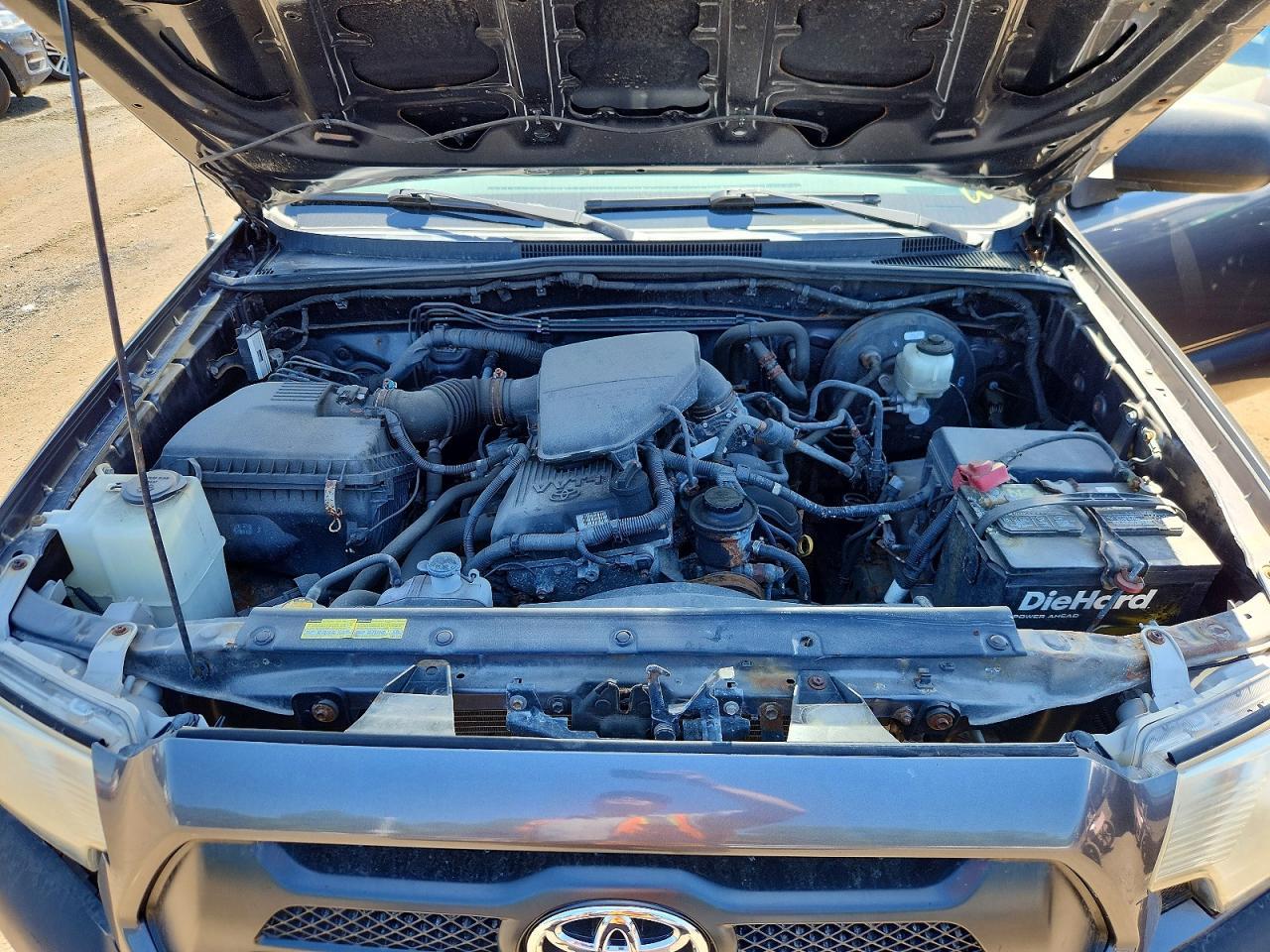 TOYOTA TACOMA