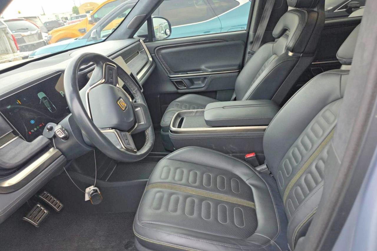 RIVIAN R1S