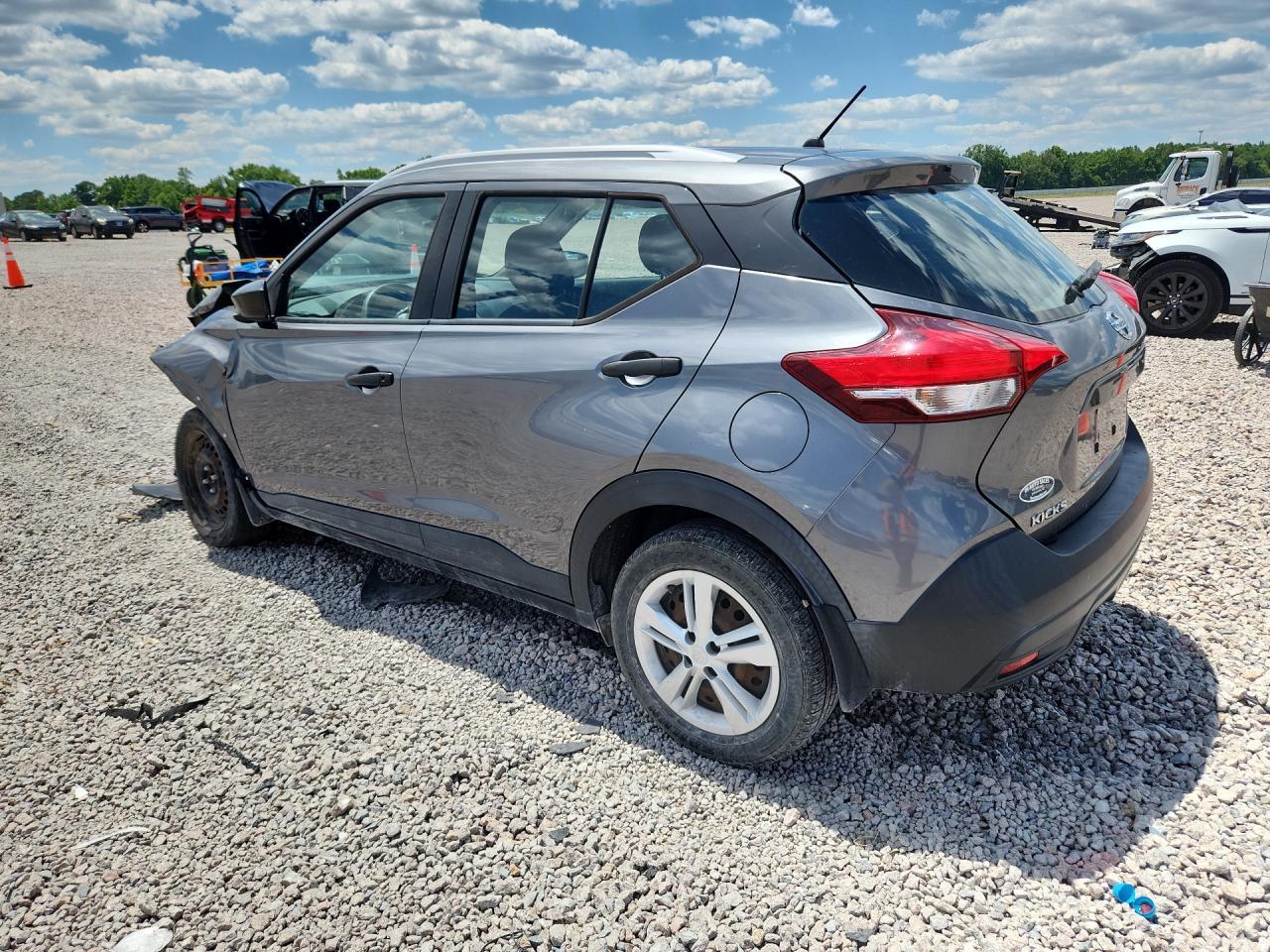 2019 NISSAN KICKS — фото 2