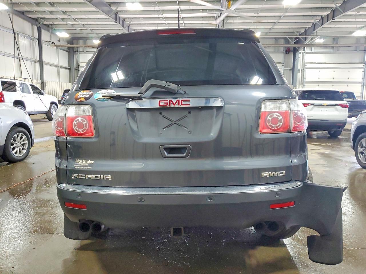 2011 GMC ACADIA — фото 6