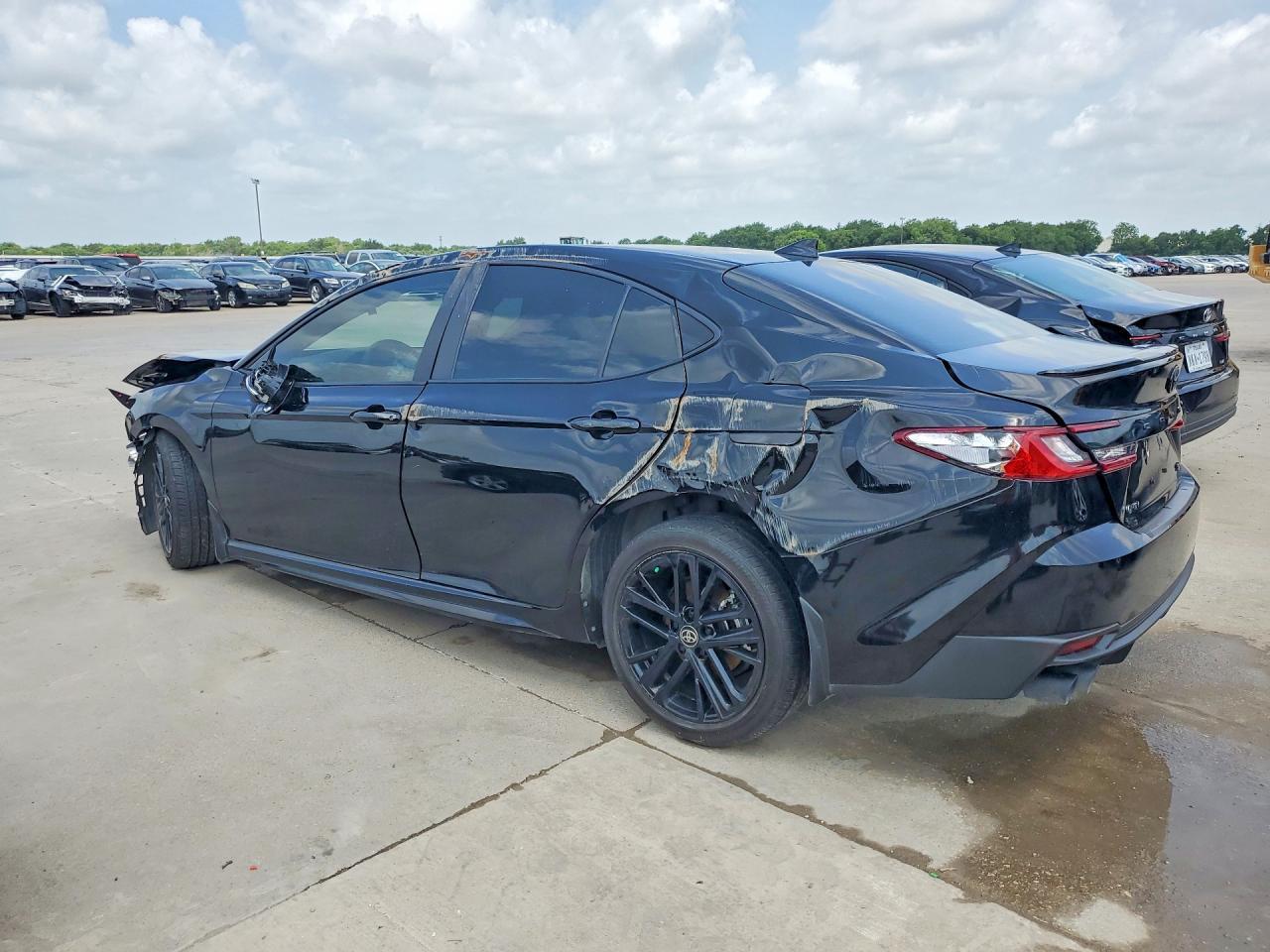 2025 TOYOTA CAMRY HYBRID — фото 2