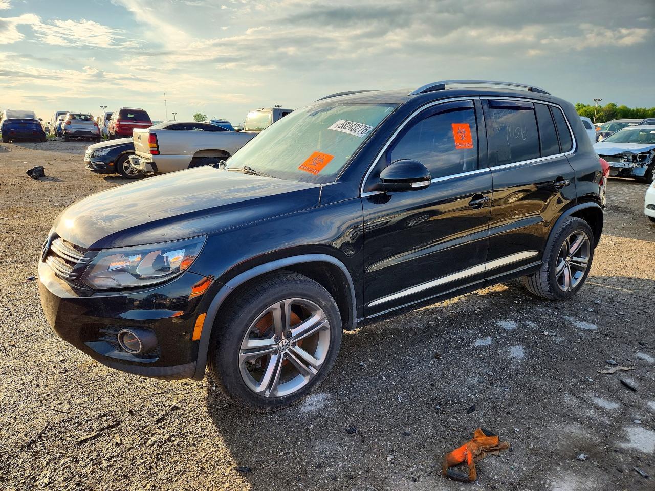 2017 VOLKSWAGEN TIGUAN — фото 1