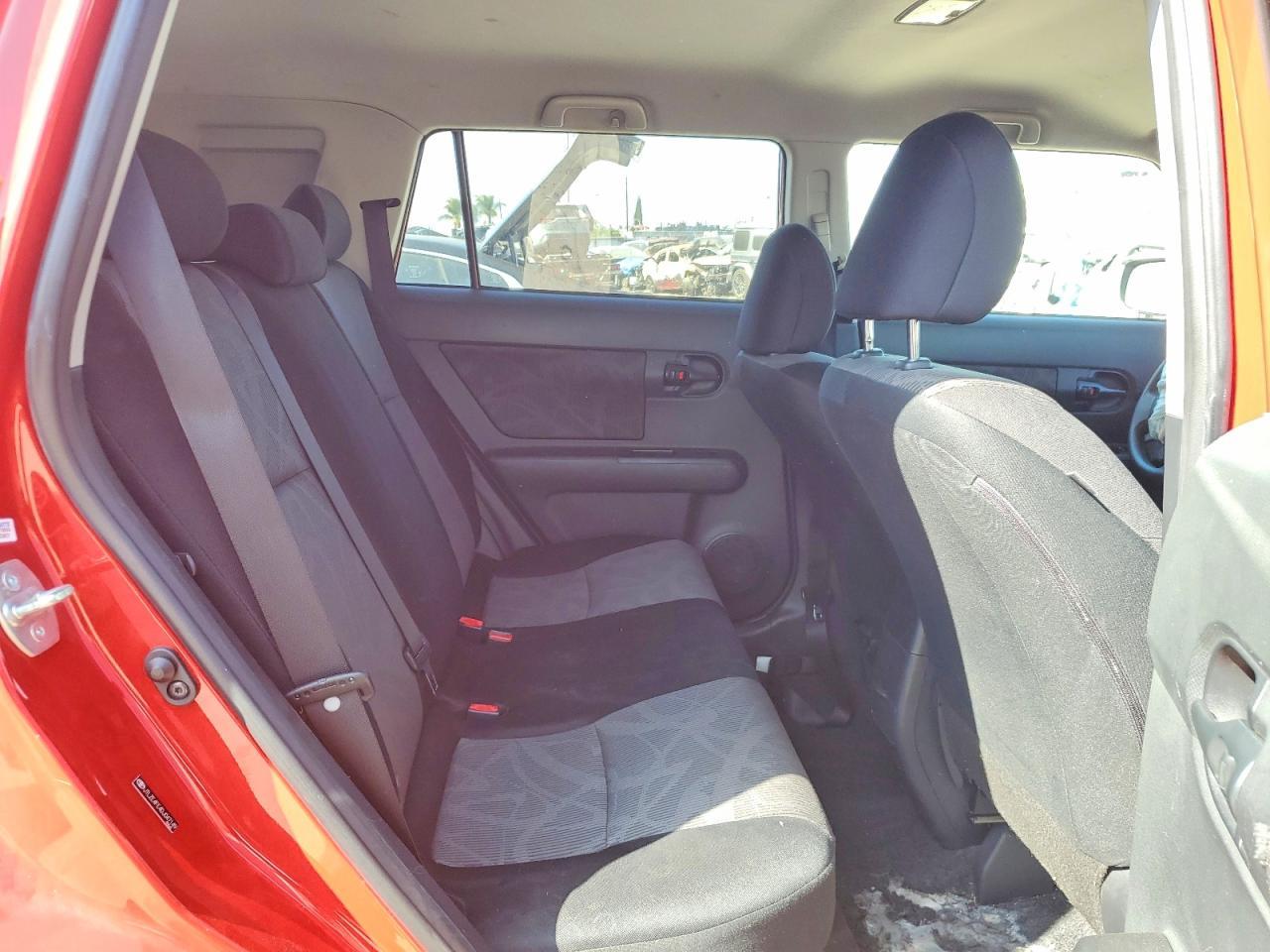 2013 SCION XB — фото 10