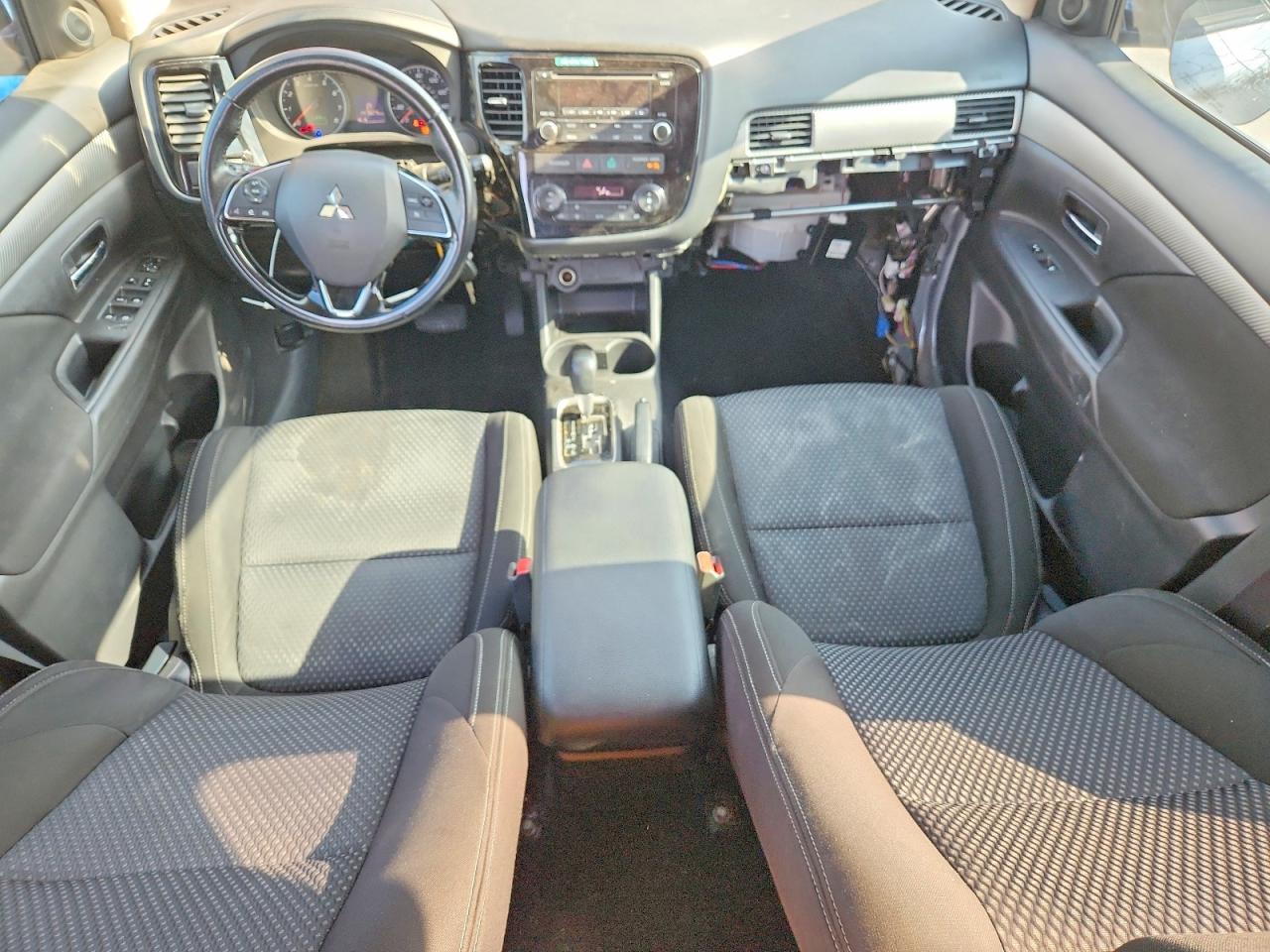 2016 MITSUBISHI OUTLANDER — фото 8