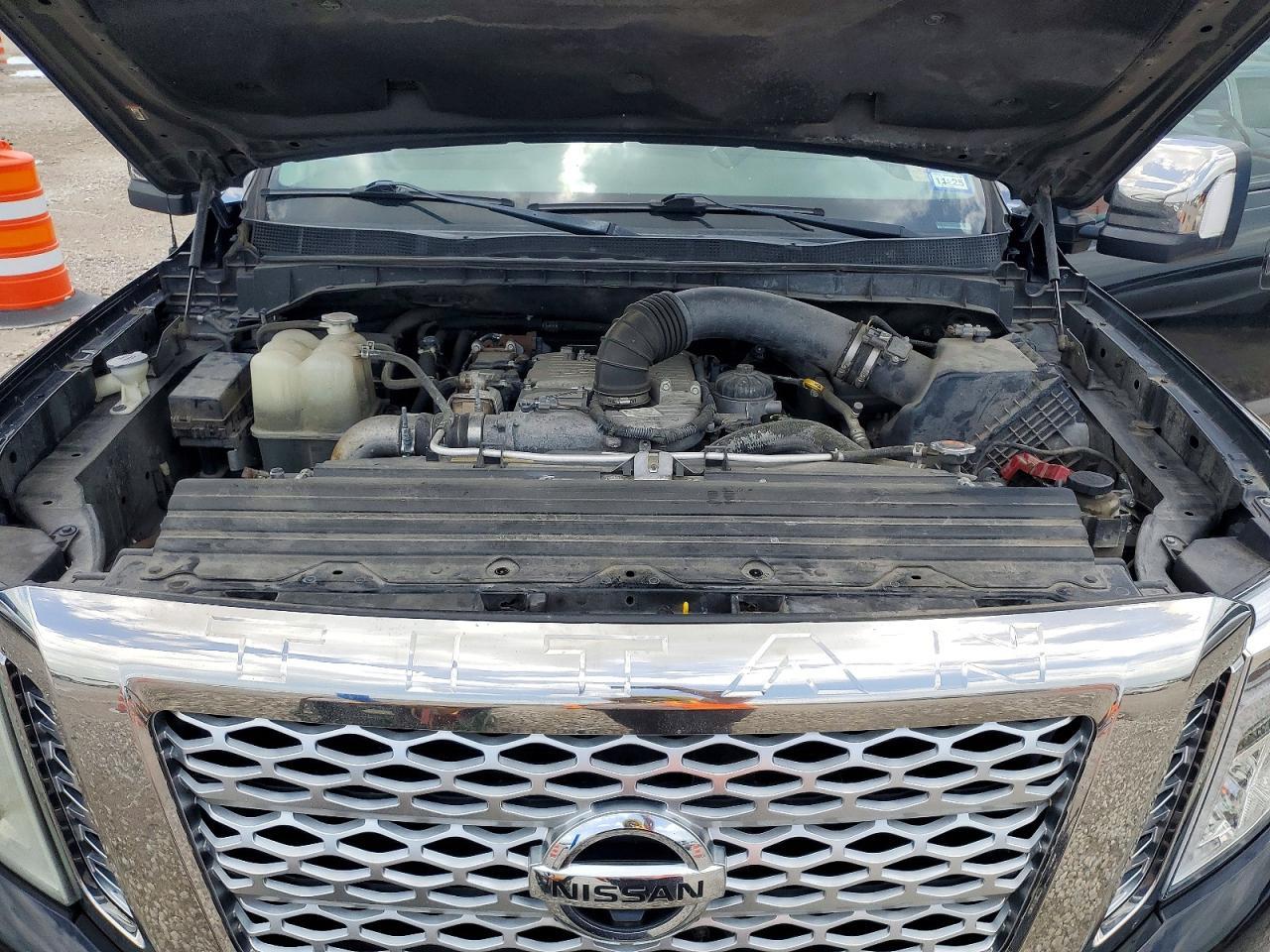 2016 NISSAN TITAN — фото 11