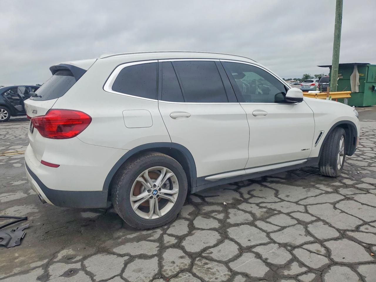 2018 BMW X3 — фото 3
