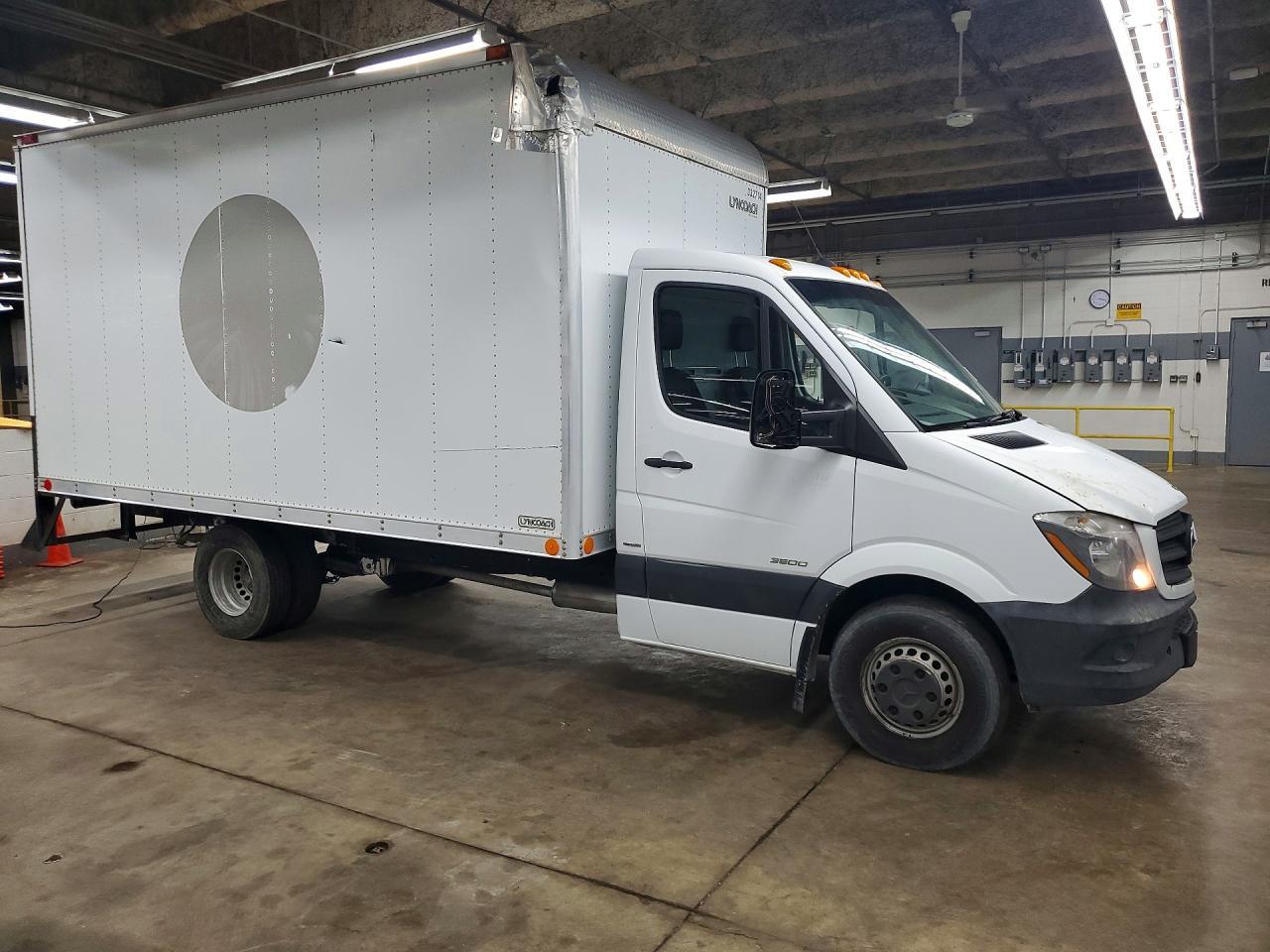 2015 MERCEDES-BENZ SPRINTER — фото 4