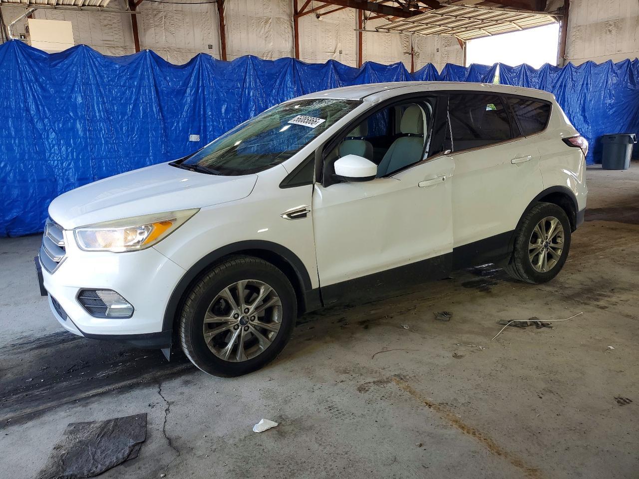 2017 FORD ESCAPE — фото 1