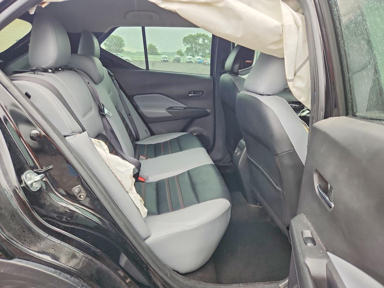 2021 NISSAN KICKS — фото 10