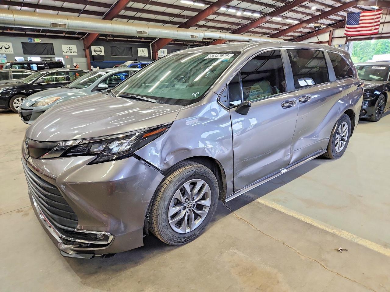 2024 TOYOTA SIENNA — фото 1
