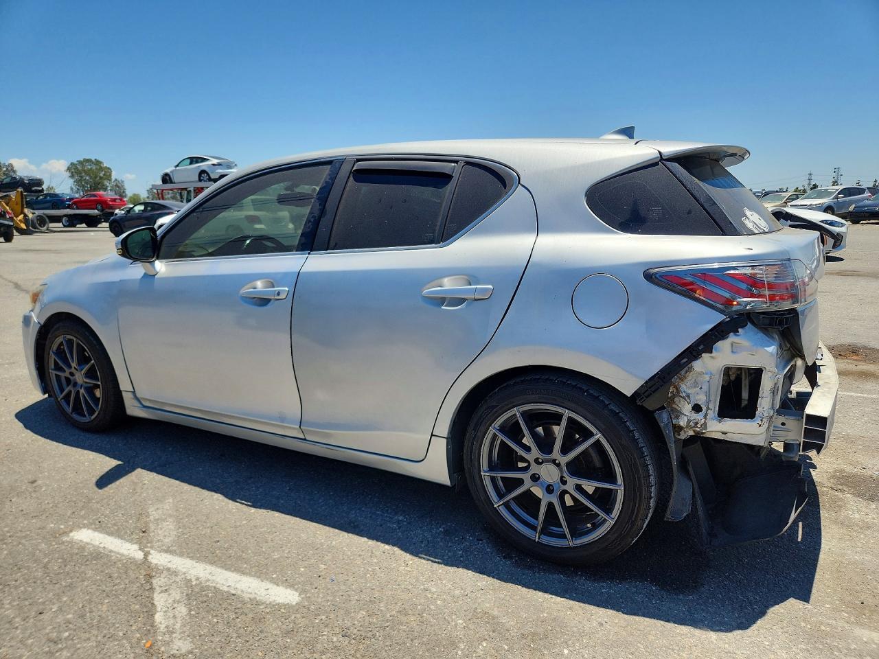 2016 LEXUS CT 200H — фото 2