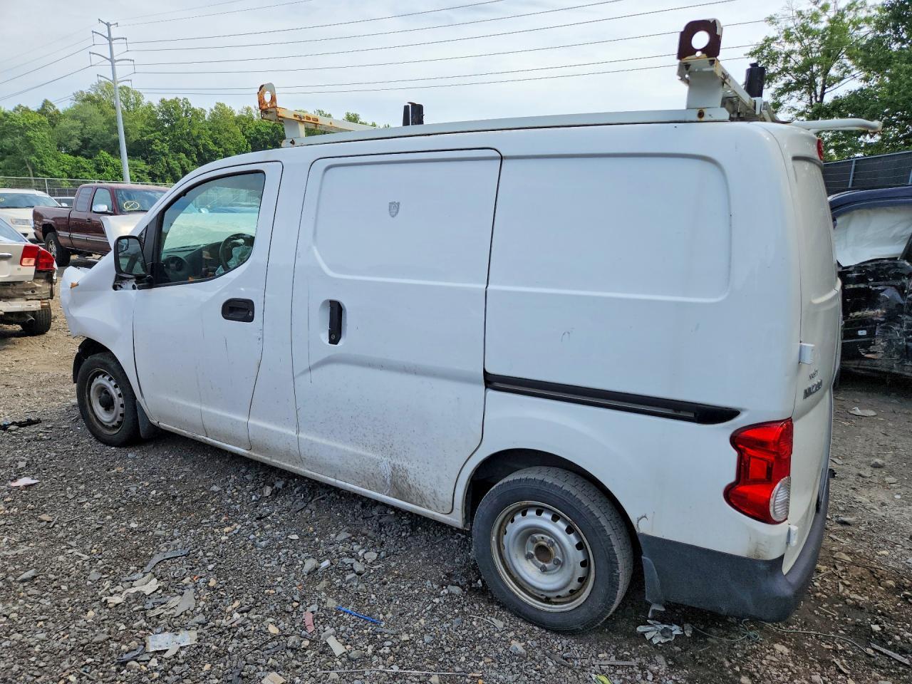 2019 NISSAN NV200 — фото 2
