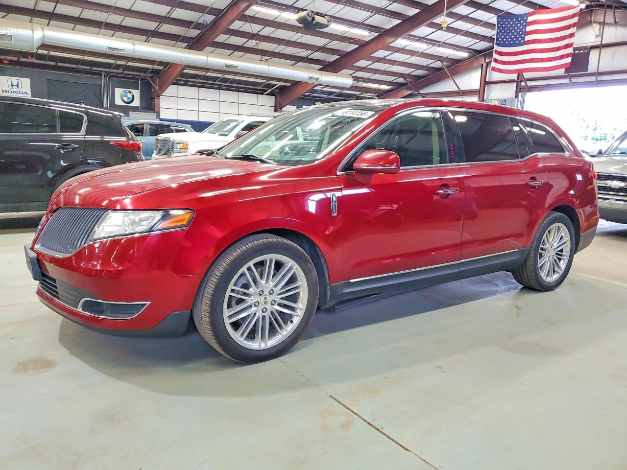 2016 LINCOLN MKT — фото 1