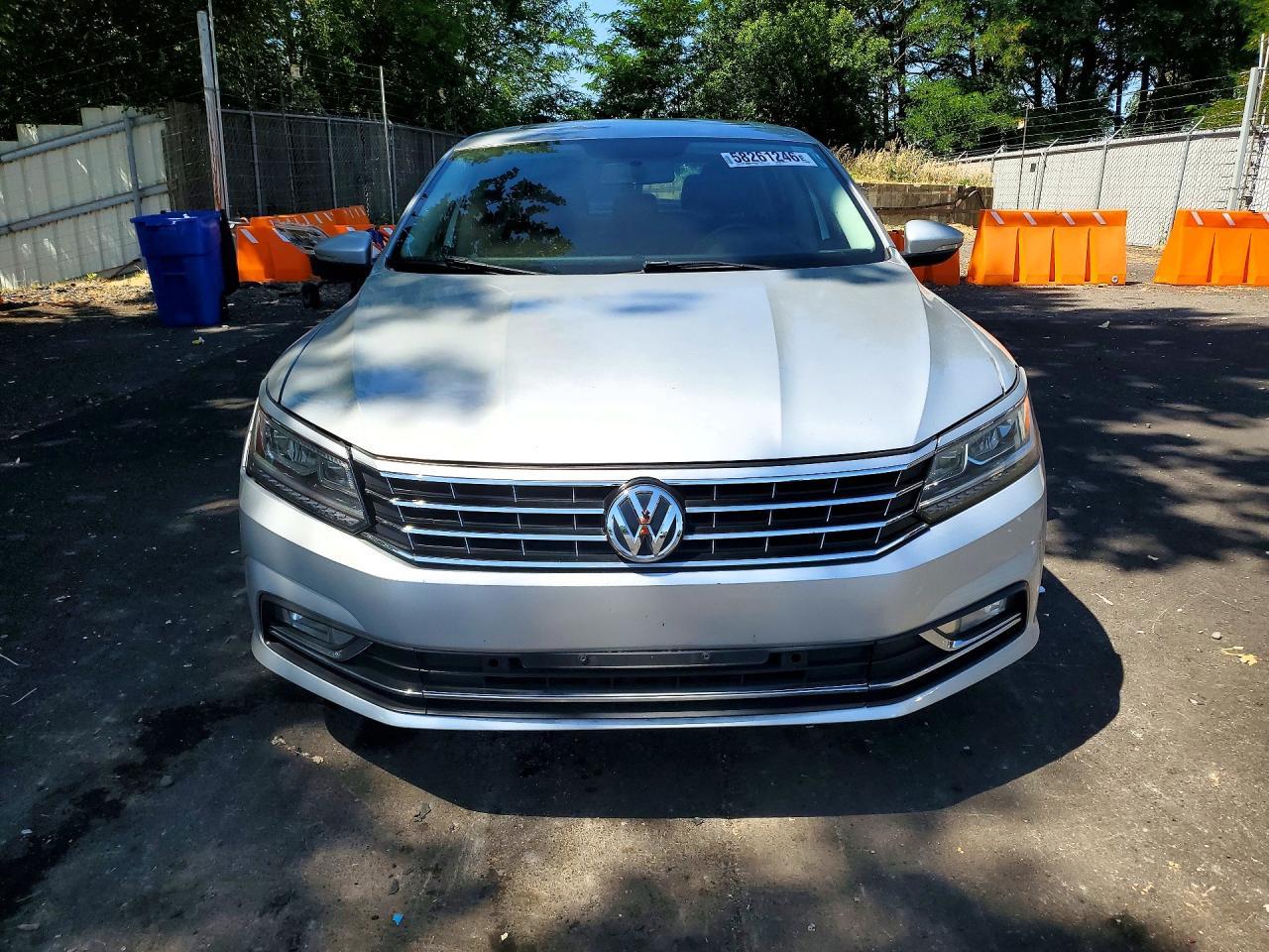 2017 VOLKSWAGEN PASSAT — фото 5