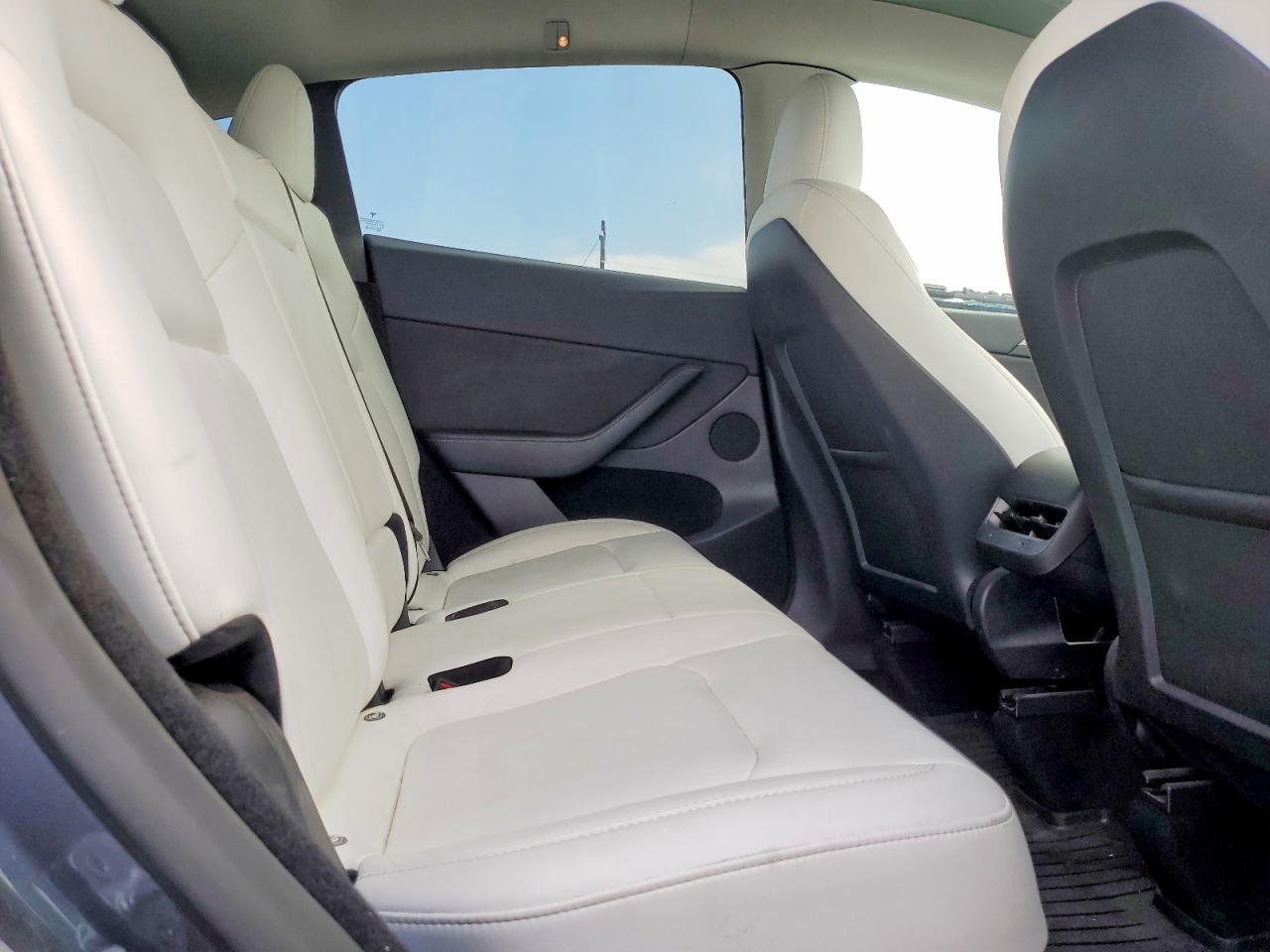 2023 TESLA MODEL Y — фото 11