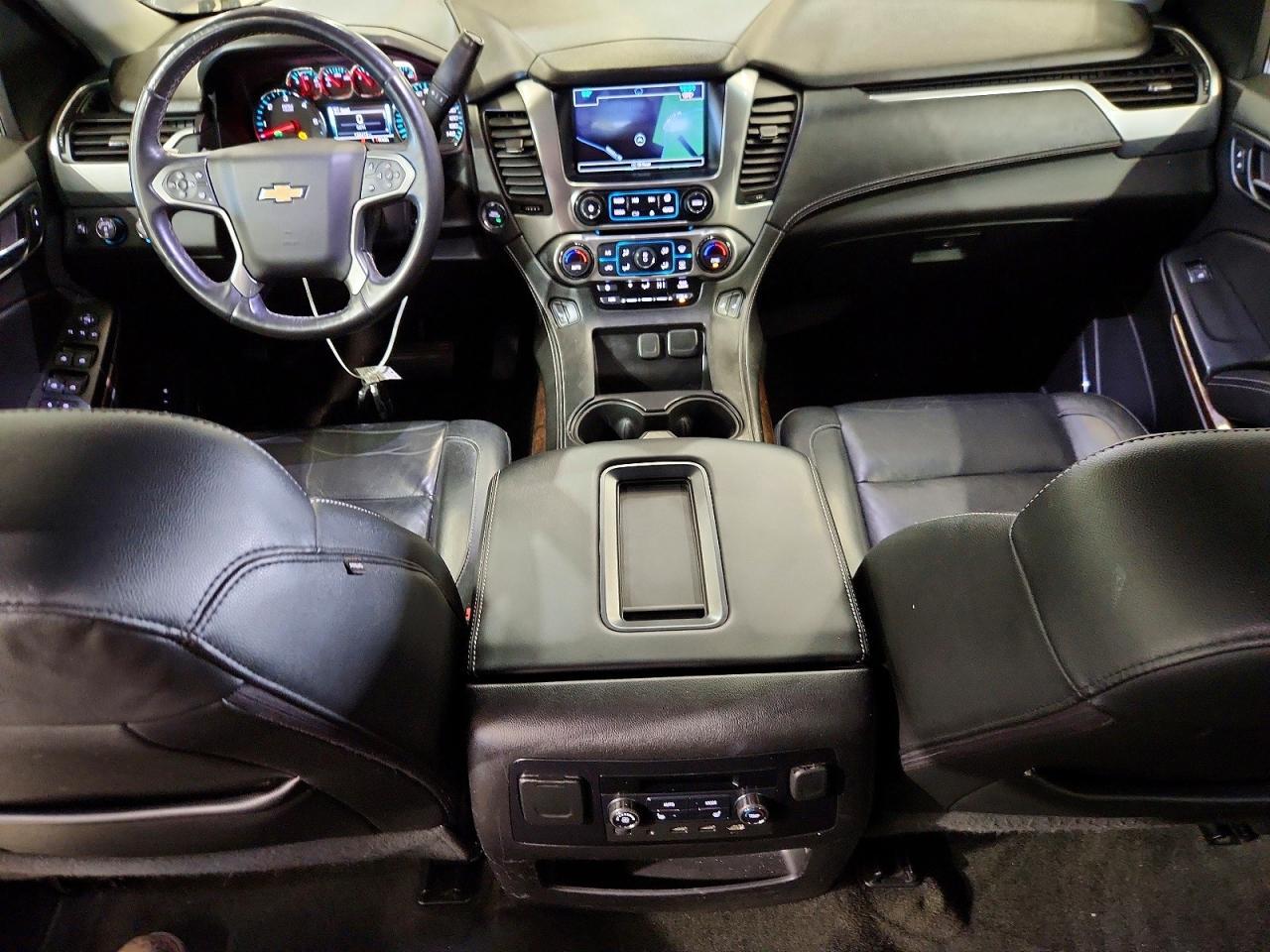 CHEVROLET SUBURBAN