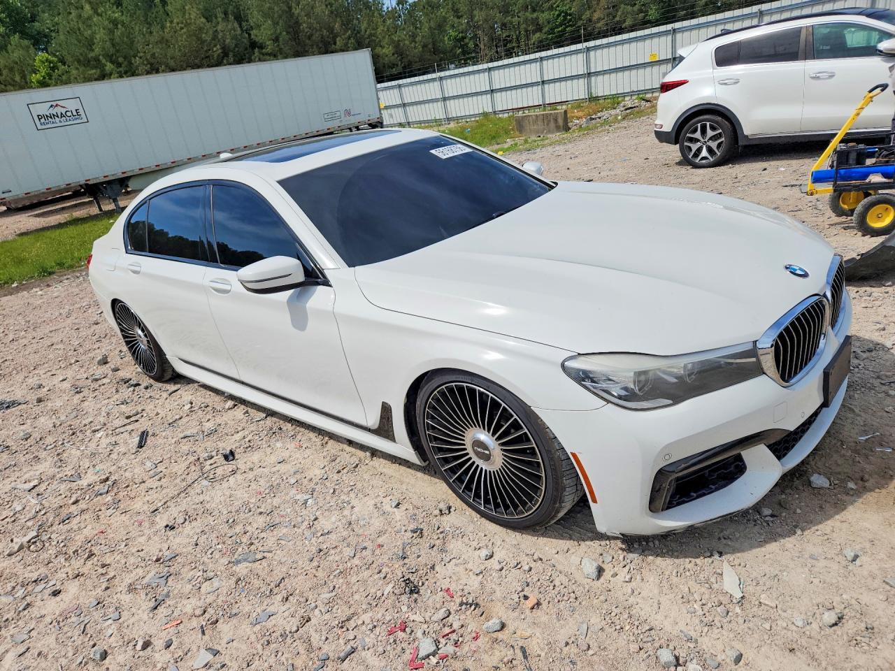 2016 BMW 7 SERIES — фото 4