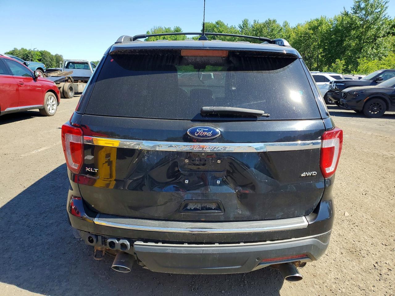 FORD EXPLORER